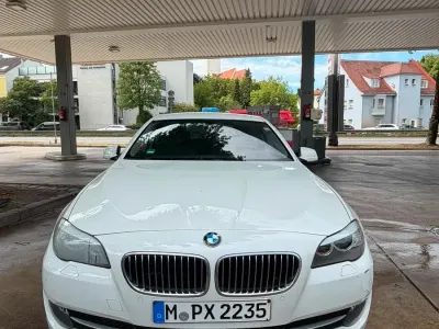 Gebraucht BMW 525 204 PS (150 kW) 2011 Weiß Limousine
