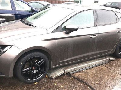 gebraucht Seat Leon 5F Style 1.4 TSI Grau Tüv Alufelgen LED Navi Service