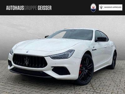 Weiß Gebraucht 2023 Maserati Ghibli GT Coupé | 51.999 €