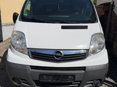 Gebraucht Opel Vivaro 120 PS (88 kW) 2008 Weiß Van / Kleinbus