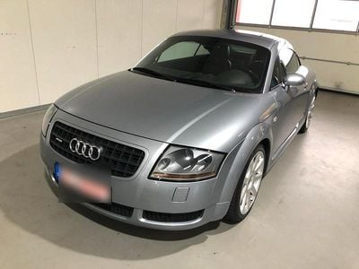 Grau Gebraucht 2003 Audi TT S-Line Coupé | 8.250 € (Guter Preis)