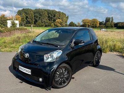 Toyota iQ