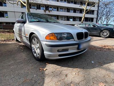 Gebraucht BMW 320 150 PS (110 kW) 1999 Silber Limousine