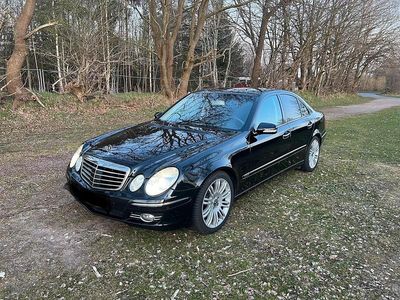 Second-hand Mercedes E280 Avantgarde 191 CP (140 kW) 2007 Negru Berlinǎ