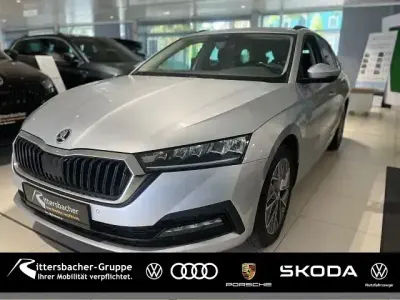 Gebraucht Skoda Octavia Ambition 150 PS (110 kW) 2023 Brilliantsilber metallic Kombi