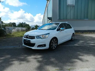Gebraucht Citroën C4 SELECTION 110 PS (80 kW) 2016 Weiß Limousine