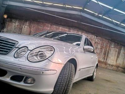 Mercedes E280