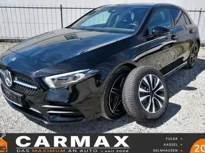 Second-hand Mercedes A200 AMG line 163 CP (119 kW) 2022 Negru Berlinǎ