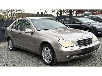 Gebraucht Mercedes C200 Classic 163 PS (119 kW) 2003 Braun Limousine