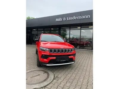 Gebraucht Jeep Compass Limited 131 PS (96 kW) 2022 Rot SUV