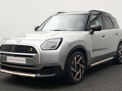 Grau Gebraucht 2024 Mini Countryman Favoured SUV | 40.823 € (Guter Preis)