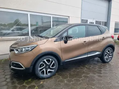 Używany Renault Captur Elysee 120 KM (88 kW) 2015 Brązowy SUV