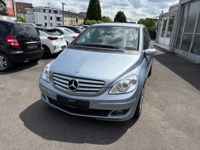 Gebraucht Mercedes B200 Edition 136 PS (100 kW) 2007 Blau Van / Kleinbus