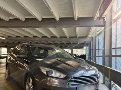 Brugt Ford Focus Titanium 120 HK (88 kW) 2015 Sølv Sedan