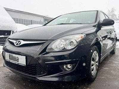 Schwarz Gebraucht 2011 Hyundai i30 Edition+ Kleinwagen | 1.490 € (Superpreis)