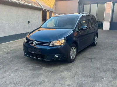 Gebraucht VW Touran Life 105 PS (77 kW) 2014 Blau Van / Kleinbus