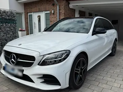 Gebraucht Mercedes C200 AMG line 160 PS (117 kW) 2019 Weiß Kombi