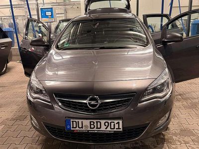 Gebraucht Opel Astra Edition 101 PS (74 kW) 2010 Grau Limousine