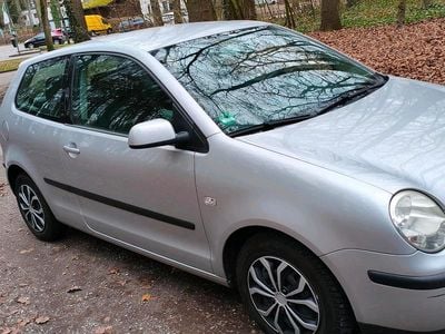 Gebraucht VW Polo 58 PS (42 kW) 2003 Silber Kleinwagen
