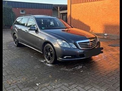 Usata Mercedes E250 204 CV (150 kW) 2009 Grigio Station wagon
