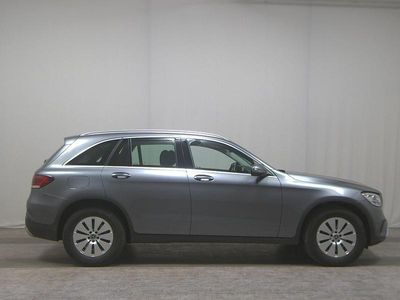 Gebraucht Mercedes GLC200 163 PS (119 kW) 2021 Selenitgrau (metallic) SUV