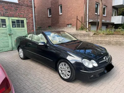 Gebraucht Mercedes CLK280 Elegance 231 PS (169 kW) 2008 Schwarz Cabrio