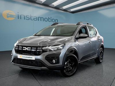 Grau Gebraucht 2025 Dacia Sandero Stepway Kleinwagen | 17.849 € (Fairer Preis)
