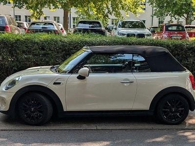 Gebraucht Mini Cooper 136 PS (100 kW) 2019 Weiß Kleinwagen