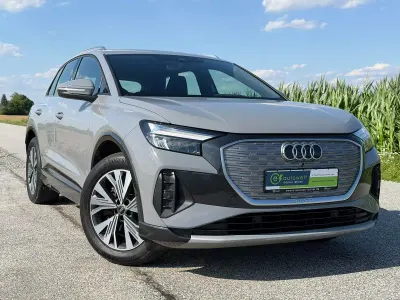 Gebraucht Audi Q4 e-tron Ambiente 150 kW (204 PS) 2023 Kieselgrau SUV
