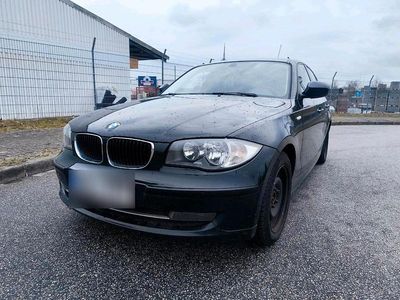 Gebraucht BMW 116 122 PS (89 kW) 2010 Schwarz Kleinwagen