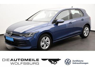 Gebraucht VW Golf VIII Life 116 PS (85 kW) 2024 Anemonenblau metallic (metallic) Limousine