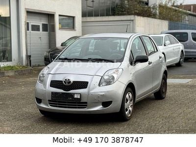 Silber Gebraucht 2007 Toyota Yaris Luna Limousine | 2.999 € (Fairer Preis)