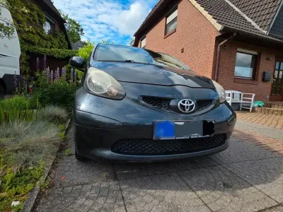 Gebraucht Toyota Aygo City 68 PS (50 kW) 2006 Grau Kleinwagen