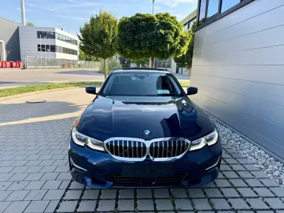 Gebraucht BMW 330 Luxury Line 184 PS (135 kW) 2021 Blau Limousine