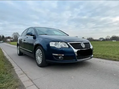 Gebraucht VW Passat 140 PS (102 kW) 2007 Blau Limousine