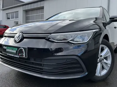 Gebraucht VW Golf VIII Life 150 PS (110 kW) 2022 Schwarz Kombi