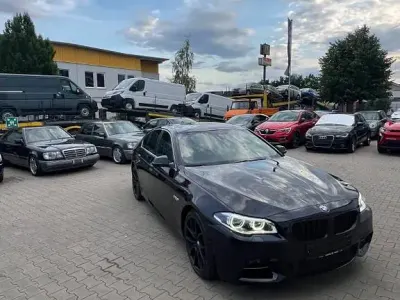 Gebraucht BMW 550 Luxury Line 449 PS (330 kW) 2014 Blau Limousine