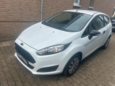 Gebraucht Ford Fiesta 81 PS (59 kW) 2016 Weiß Kleinwagen