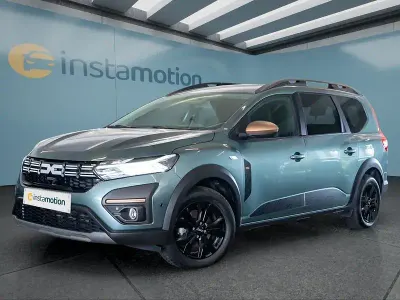 Gebraucht Dacia Jogger 141 PS (103 kW) 2025 Grün Van / Kleinbus