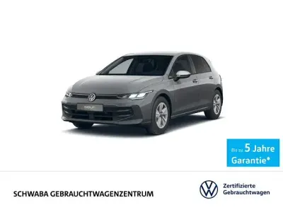 Gebraucht VW Golf VIII Life 116 PS (85 kW) 2025 Mondsteingrau Limousine