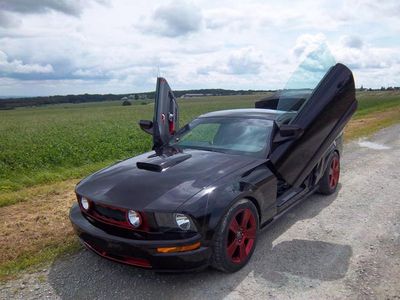 Schwarz metallic Gebraucht 2007 Ford Mustang GT Premium Coupé | 19.000 €