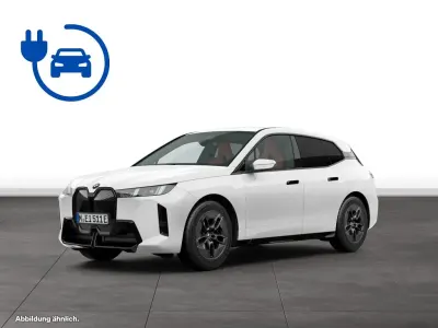 Gebraucht BMW iX 300 kW (408 PS) 2025 Weiß SUV