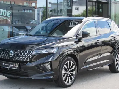 Usata Renault Austral Techno 158 CV (116 kW) 2025 Nero SUV