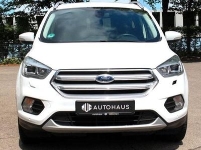 Usado Ford Kuga Titanium 180 HP (132 kW) 2019 Branco SUV