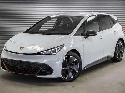 Nevada white metallic (2y) Neu 2025 Cupra Born e-Boost Kleinwagen | 33.489 € (Guter Preis)