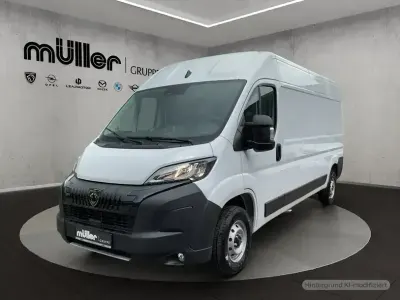Gebraucht Peugeot Boxer 140 PS (102 kW) 2023 Kaolin weiß Van