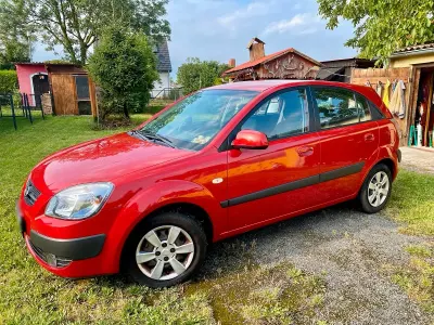 Gebraucht Kia Rio 95 PS (69 kW) 2006 Rot Kleinwagen
