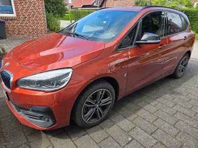 Gebraucht BMW 225 Active Tourer iPerformance 224 PS (164 kW) 2018 Orange Van / Kleinbus