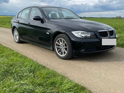 gebraucht BMW 318 i - E90