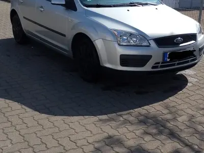 Second-hand Ford Focus 101 CP (74 kW) 2007 Argintiu Hatchback
